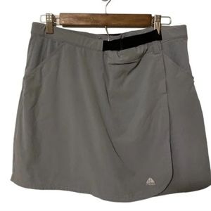 Nike ACG Trail Skirt Skort with Adjustable Waist Gray Women s Size 10 Athletic